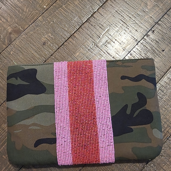 Tiana New York Camo & Beaded Zipper Pouch - Picture 10 of 12